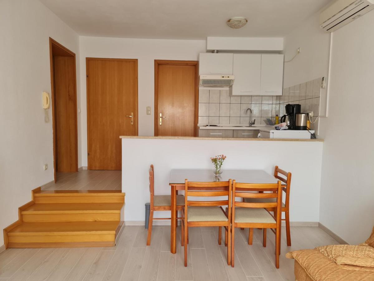 Apartment Mira Pula Extérieur photo