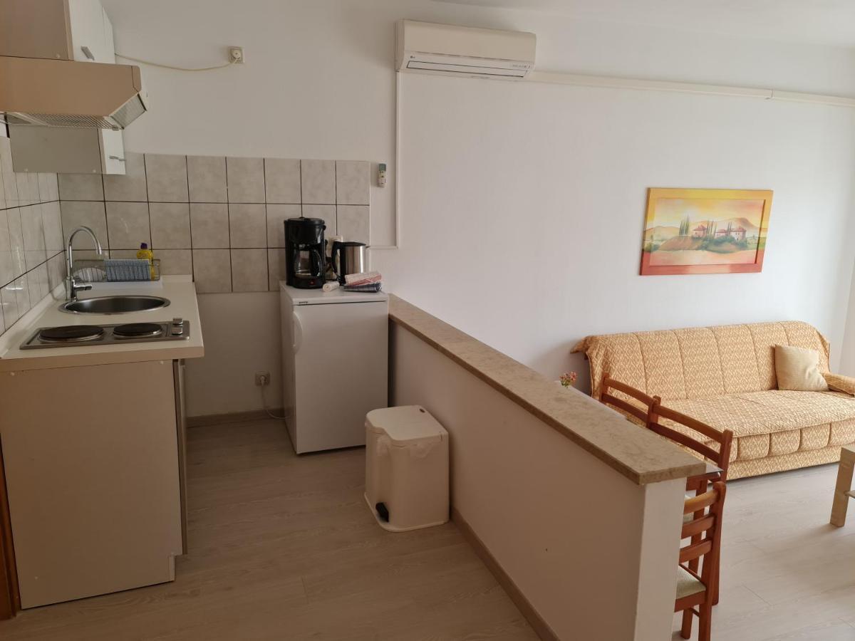 Apartment Mira Pula Extérieur photo