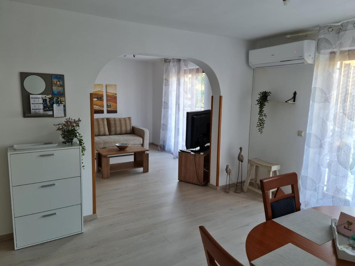 Apartment Mira Pula Extérieur photo