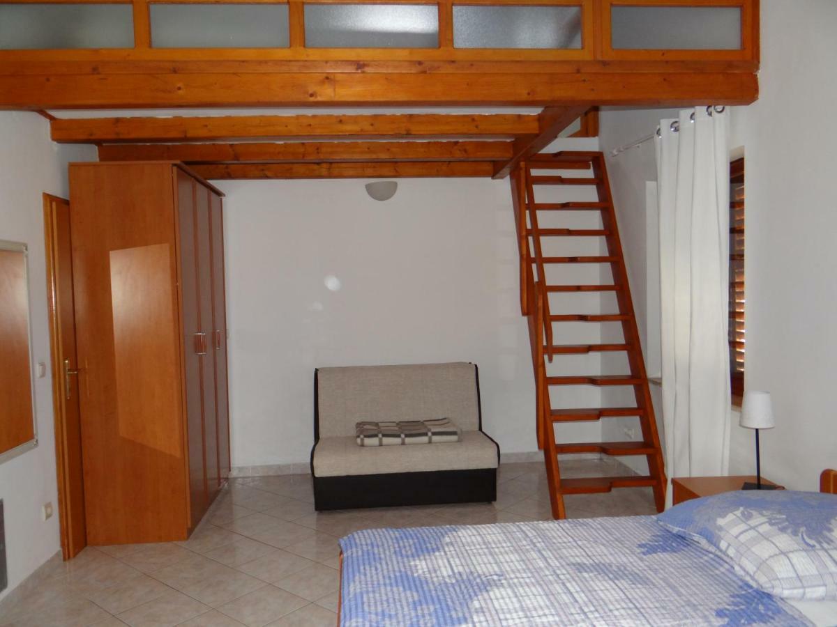 Apartment Mira Pula Extérieur photo